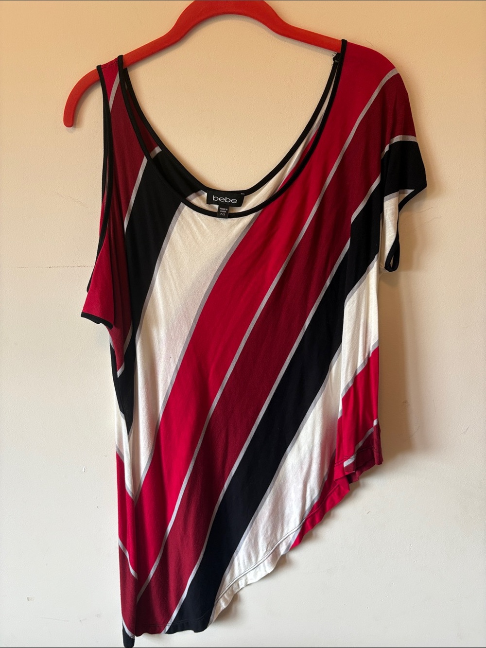 bebe Diagonal Striped Asymmetric Short Sleeve Top in Red, Black & White
